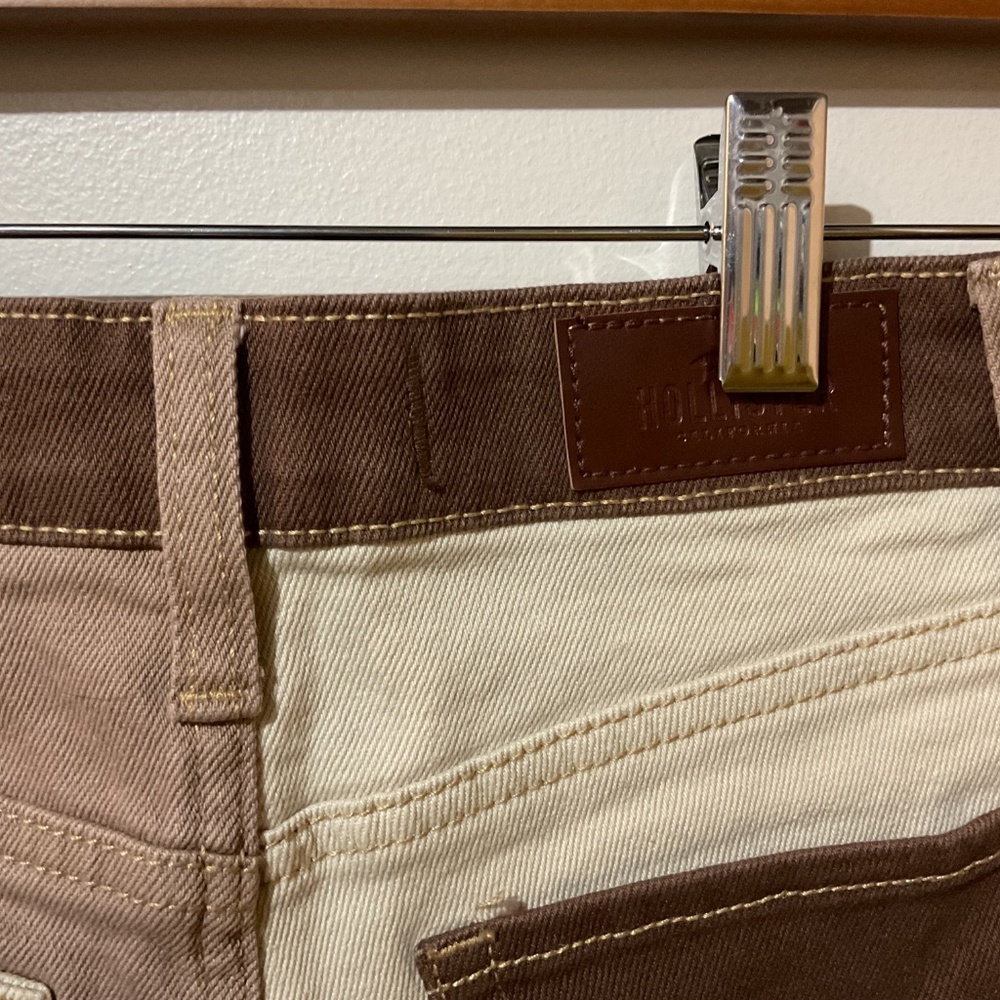 Hollister Ultra High-rise vintage Relaxed Brown Patchwork mom Shorts - Picture 3 of 4